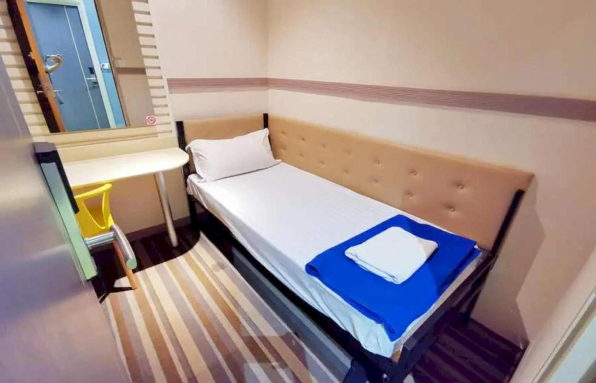 Capital O 75451 Podstel Hostel Bangkok Exterior foto